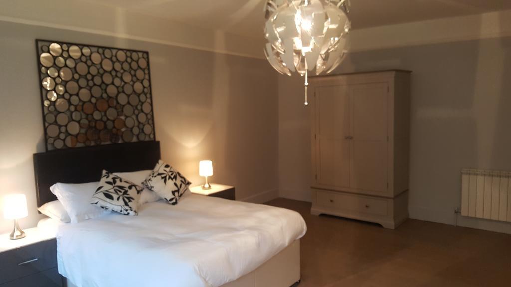Grigshot Apartment Stroud  Eksteriør billede